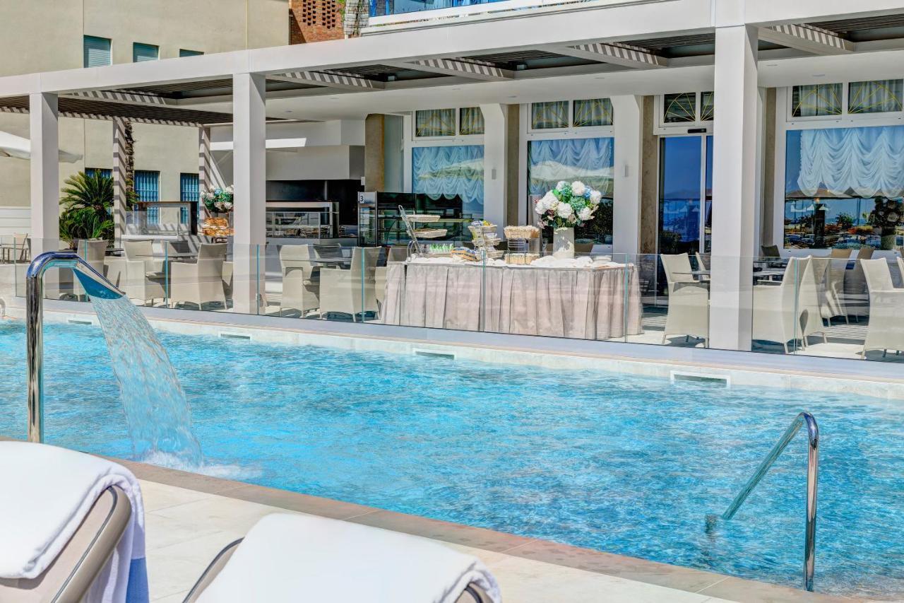 Hotel Cavalieri Palace & Suites Lido di Jesolo Luaran gambar