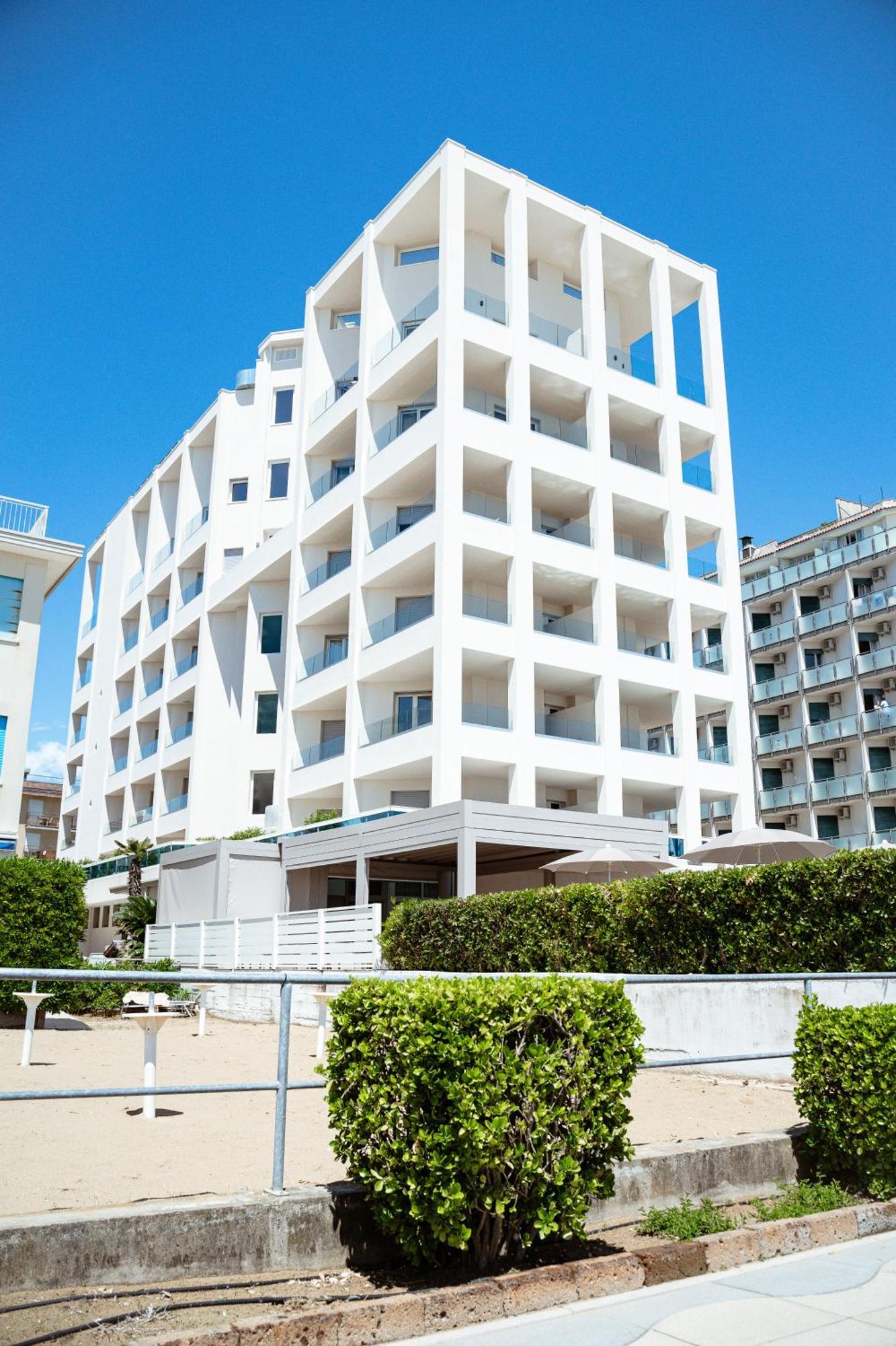 Hotel Cavalieri Palace & Suites Lido di Jesolo Luaran gambar