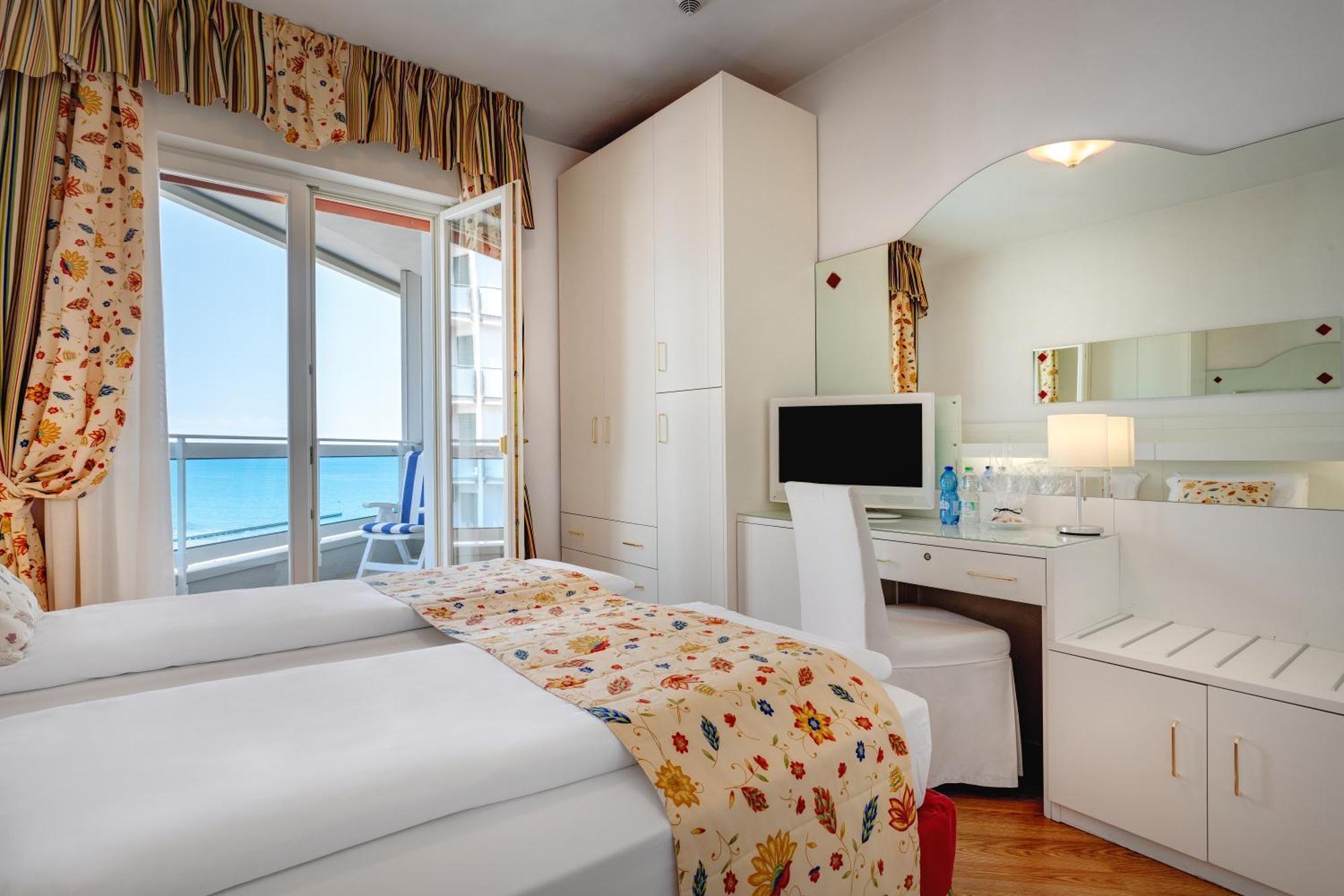 Hotel Cavalieri Palace & Suites Lido di Jesolo Luaran gambar