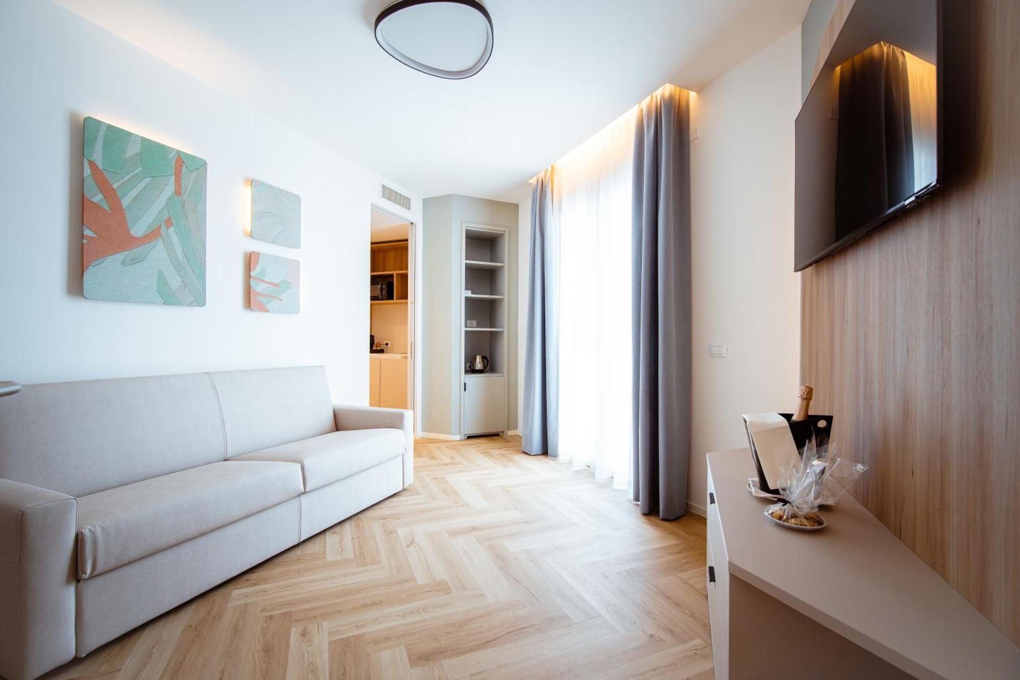 Hotel Cavalieri Palace & Suites Lido di Jesolo Luaran gambar